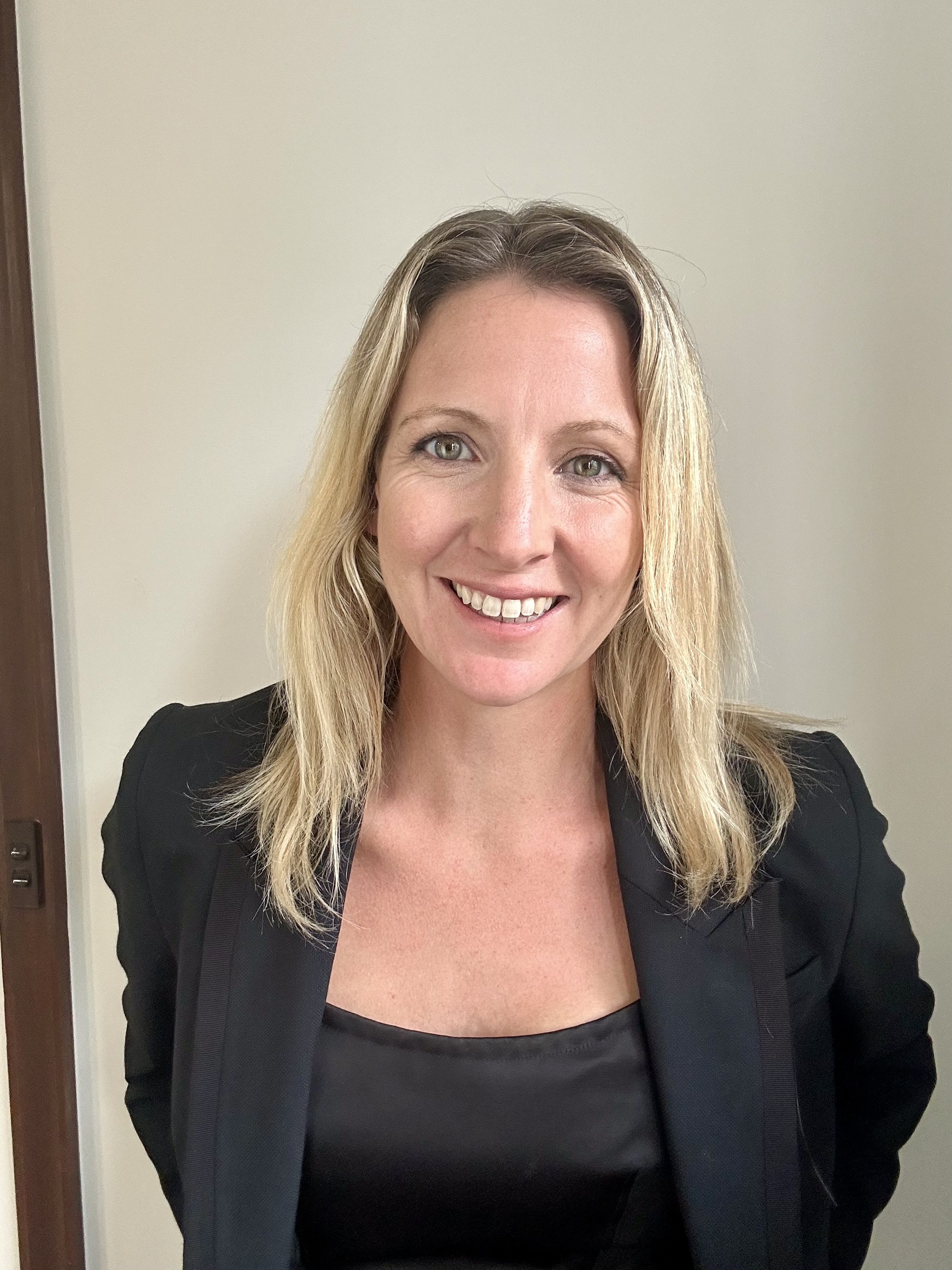 Dr Cait Wiltsher